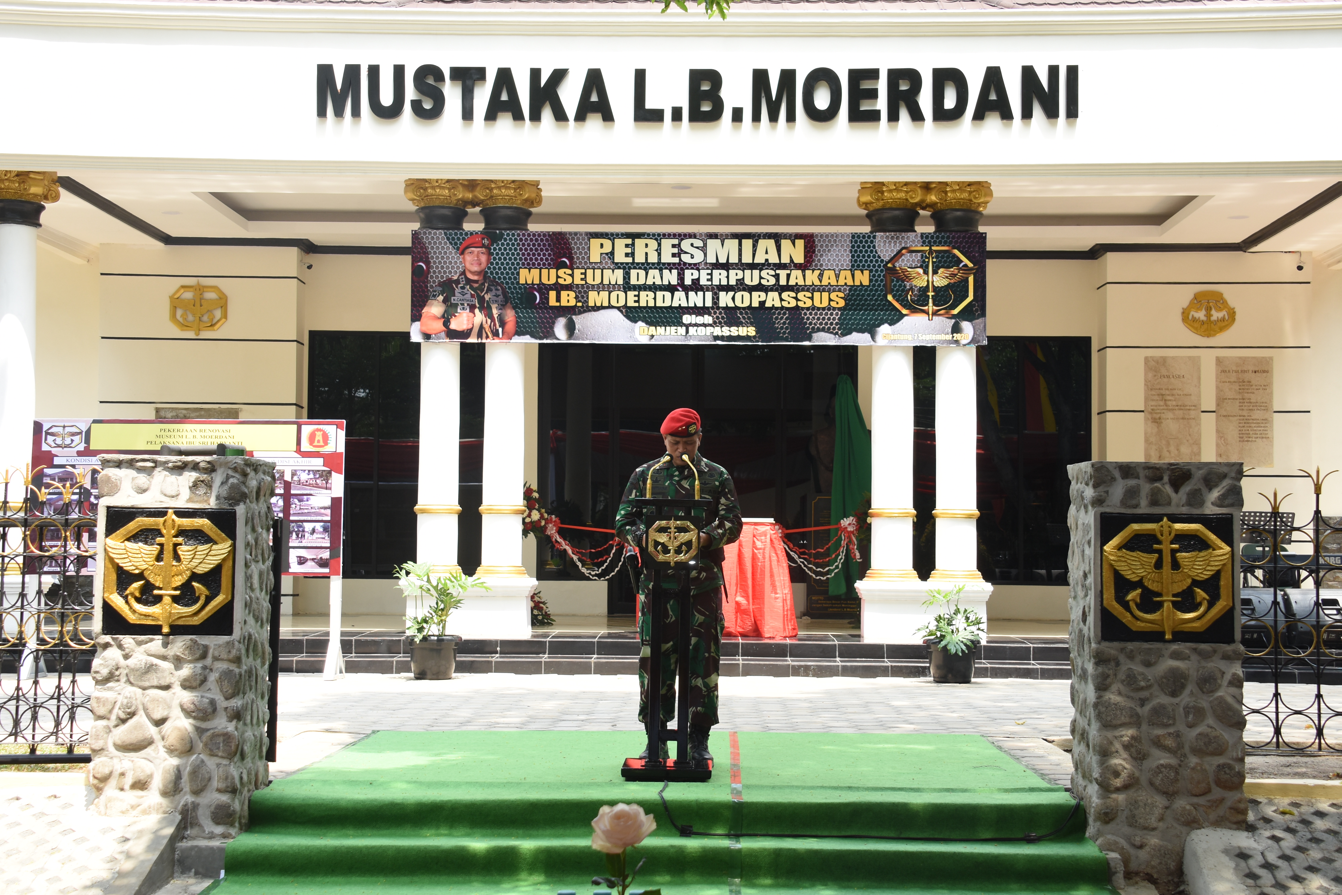 Ilustrasi konteks politik Indonesia pertengahan 1960-an